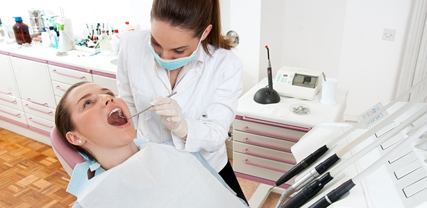 Как лечат стоматит стоматолог