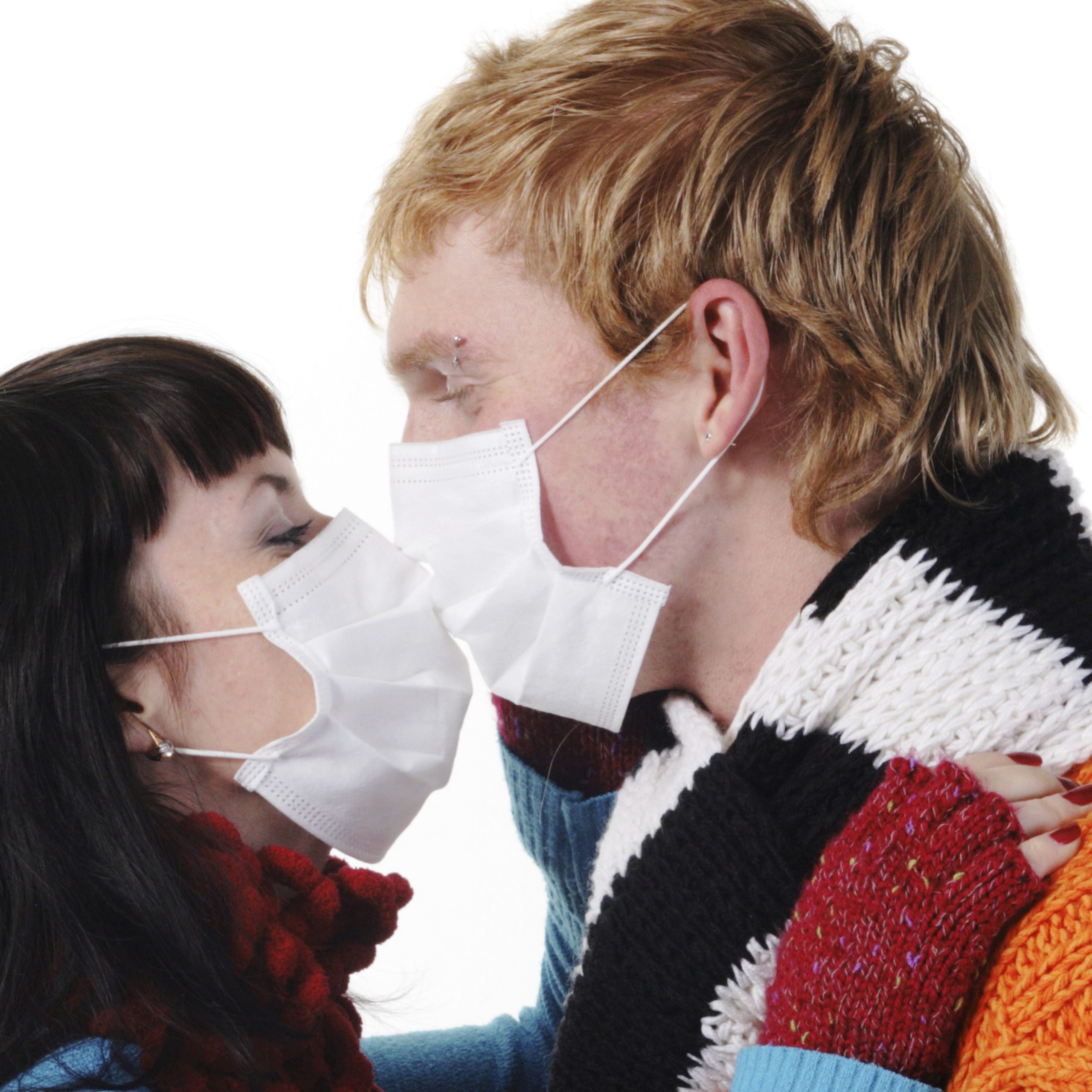 Заболевания передающиеся поцелуями. Герпес передается через поцелуй в щеку. Поцелуй в щеку может передать СПИД.